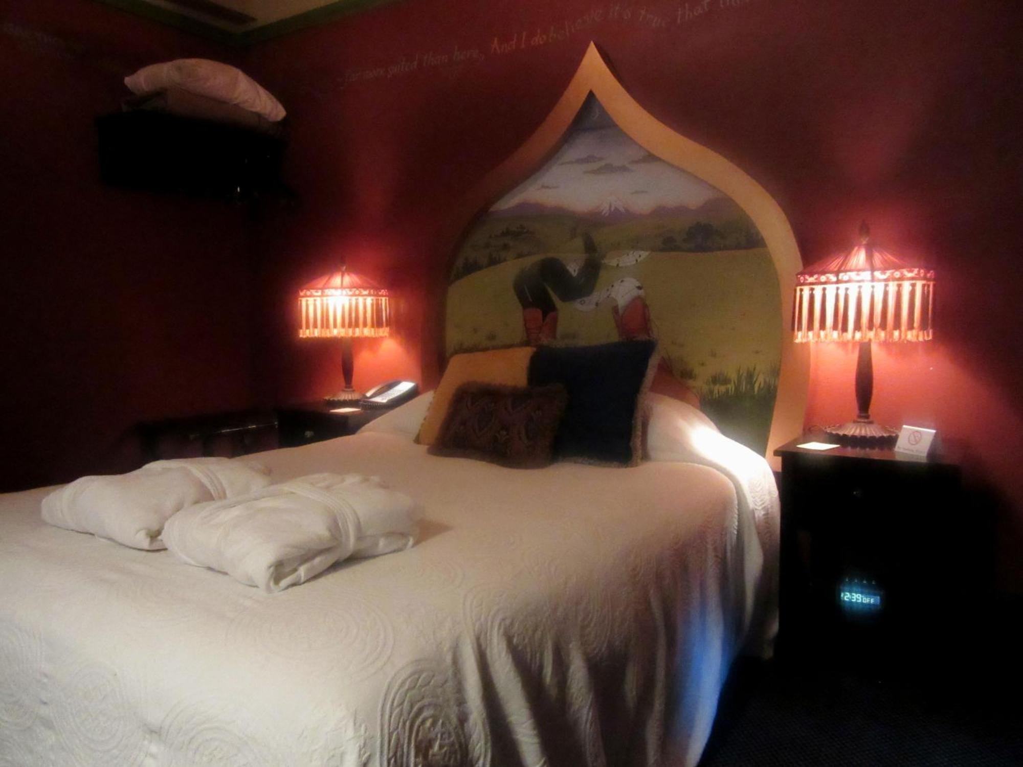 Mcmenamins Crystal Hotel พอร์ตแลนด์ ภายนอก รูปภาพ